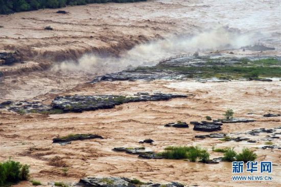 这是8月6日在山西吉县拍摄的黄河壶口瀑布。新华社发
