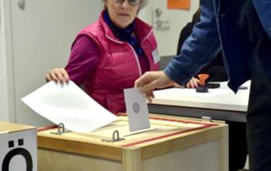 4月14日，芬兰举行国会大选。