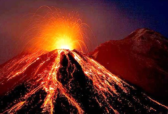 意大利埃特纳火山再次喷发。