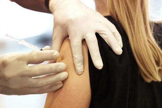 英国3万女性接种新冠疫苗月经大乱。