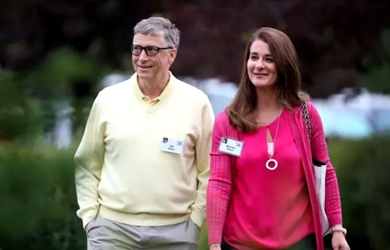比尔·盖茨及妻子梅琳达宣布决定离婚。
