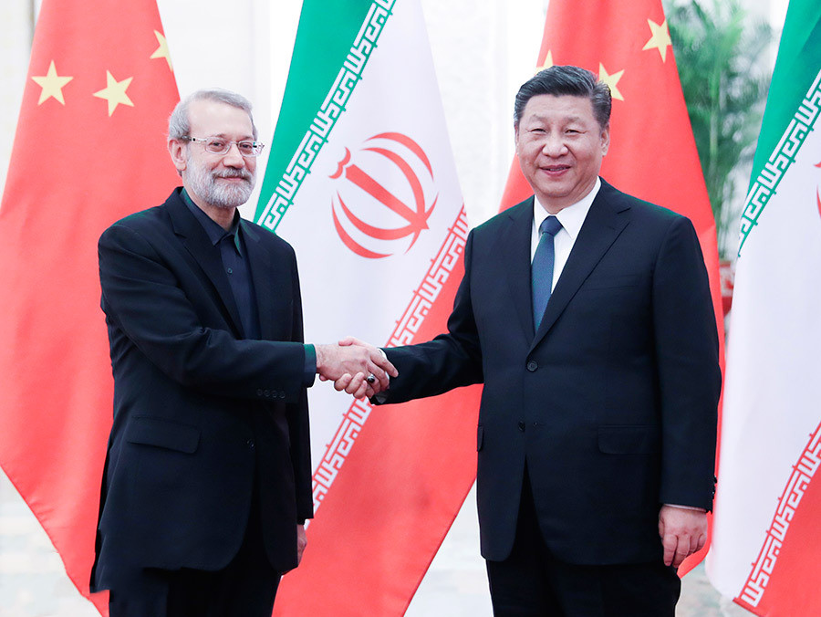 2月20日，国家主席习近平在北京人民大会堂会见伊朗伊斯兰议会议长拉里贾尼。