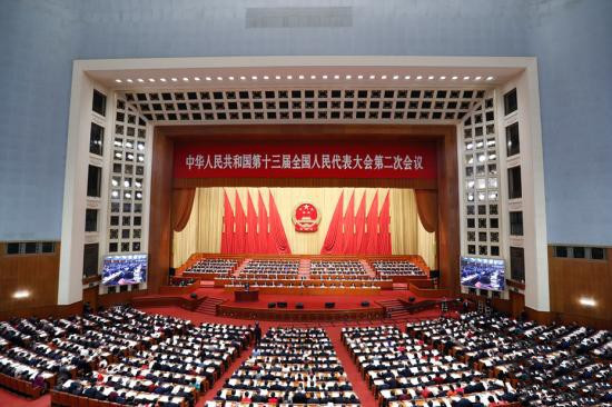 3月5日，十三届全国人大二次会议开幕会在北京人民大会堂举行，习近平等党和国家领导人出席大会。中新社记者